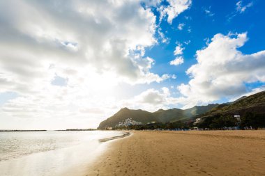 güzel beyaz kum plaj