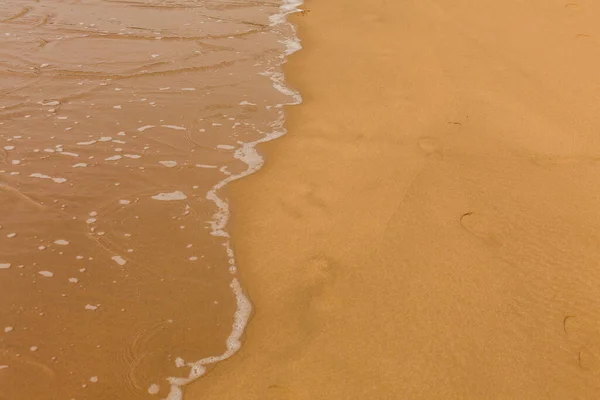 Playa arenosa perfecta en el caluroso día de verano — Foto de Stock