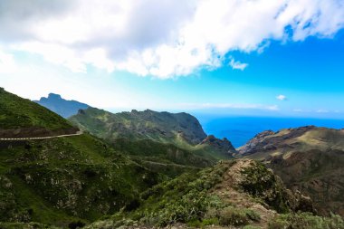 İspanya 'nın Tenerife Adası' ndaki Maska Kanyonu 'nun muhteşem gün batımı manzarası