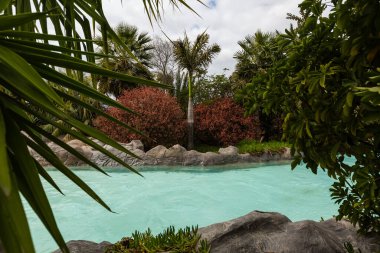 TENERİFE ADASI, İSPAN - 9 Ocak 2020 Tenerife, İspanya 'da Siam Park. Siam Park, Avrupa 'da su çekimleri yapılan Su Krallığı tema parkı.