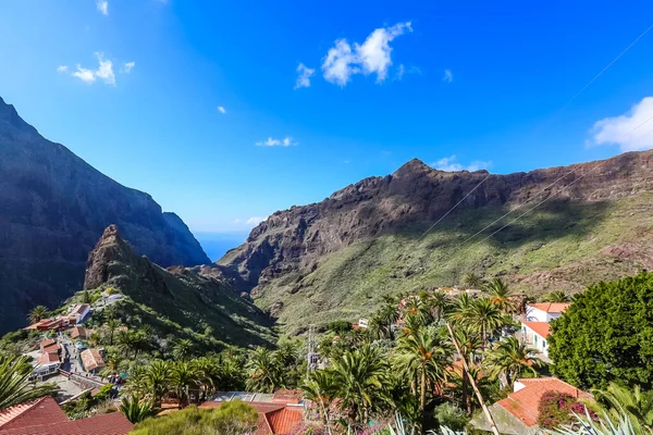 峡谷面具中的西班牙Tenerife村 — 图库照片