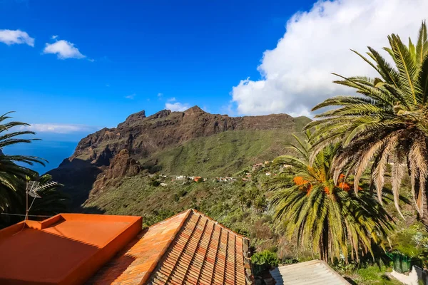 Spanien Teneriffa Village i Gorge Mask — Stockfoto