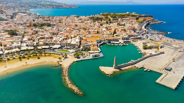 Rethymno stary port z barami i restauracjami, Kreta, Grecja — Zdjęcie stockowe