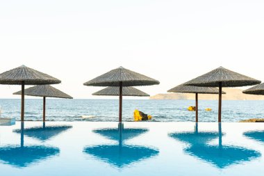 Otelde Yüzme Havuzu