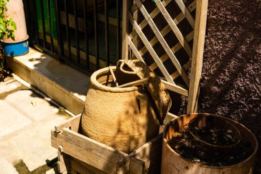 Rethymno Yunanistan Crete. Eski tatil beldesi Rethymno Yunanistan etrafında yürüyün. Mimari ve Akdeniz turistik Girit Adası. Turistik sokakta dar turistik rotalar