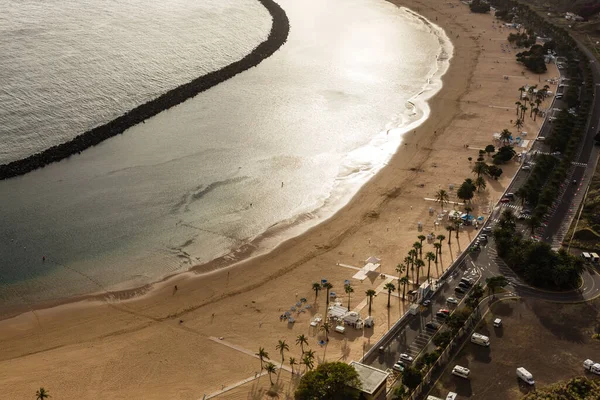 Santa Cruz de Tenerife yakınlarındaki Teresitas sahilinde Kanarya Adaları, İspanya. — Stok fotoğraf