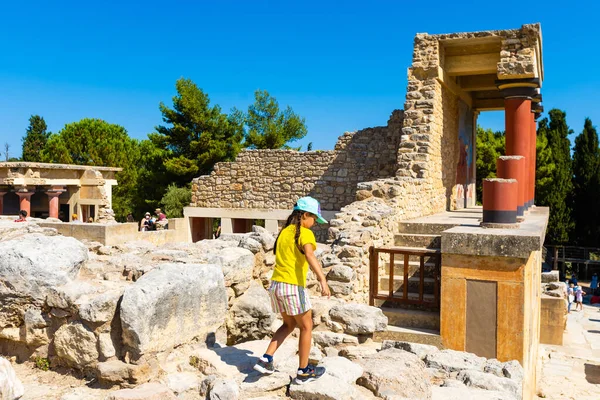 Bovenaanzicht van ruïnes van het Knossos Paleis op Kreta, Heraklion, Griekenland — Stockfoto