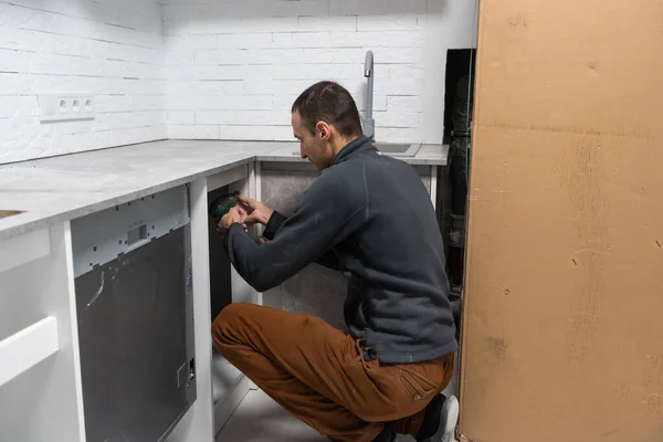 Benutzerdefinierte Küche in verschiedenen der Installation Basis Schränke Küche umbauen — Stockfoto