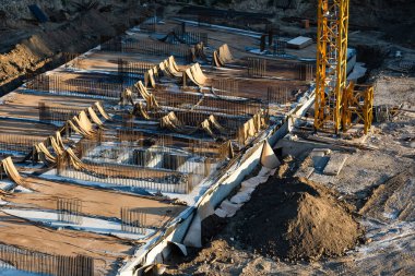 Turna ve inşaat alanı