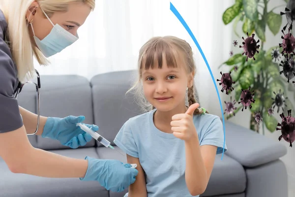 Happy Child jest chronione przed wirusami, bakteriami i chorobami. Zdrowy styl życia, dobra odporność, szczepienia, witaminy — Zdjęcie stockowe