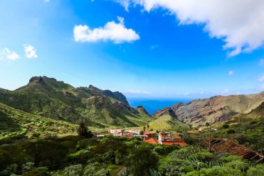 İspanya 'nın Tenerife Adası' ndaki Maska Kanyonu 'nun muhteşem gün batımı manzarası
