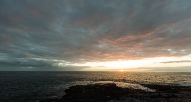 Tenerife sahilinde gün batımı.