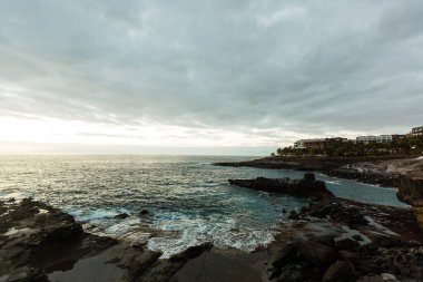 Tenerife sahilinde gün batımı.