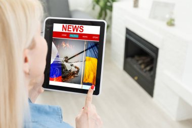 Tablet haber savaşı ve Rusya ve Ukrayna bayrağı