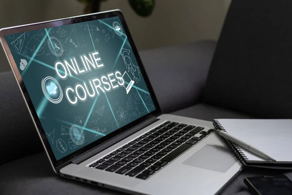 Online kurs, e-öğrenme. Çevrimiçi eğitim — Stok fotoğraf