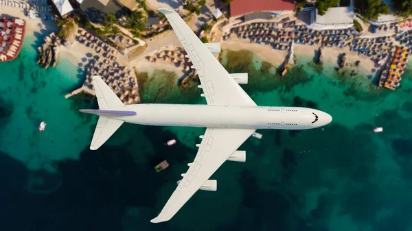Repülőgép repülni gyönyörű természet táj sziget, turisztikai célpont, Háttér banner nyaralás nyaralás utazás utazás — Stock Fotó