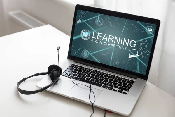 E-learning Educação Tecnologia da Internet Webinar Cursos online conceito. — Fotografia de Stock