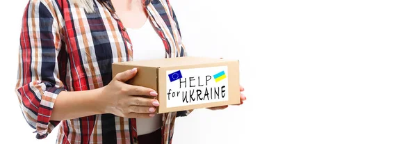 Aiuto umanitario in Ucraina. Aiuta i poveri. pacchetti per pensionati e disabili. guerra tra Ucraina e Russia. Concetto di aiuto umanitario. Donare per i rifugiati. — Foto Stock