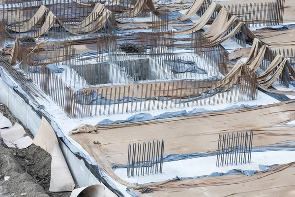 建設現場の巨大な金属構造物、空中ビュー — ストック写真