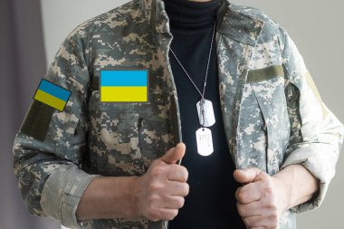 Ukrayna ordusu üniforma yama bayrağı. Ukrayna askeri üniforma. Ukraynalı askerler
