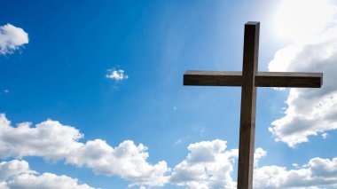 Güneş ışınlarında Tanrı 'nın haçı. Dinlerin arka planı