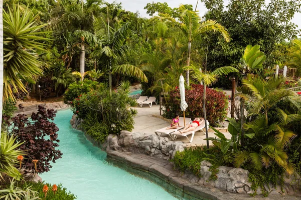 TENERIFE ISLAND, SPANJE - 9 januari: Siam Park op 9 januari 2020 in Tenerife, Spanje. Siam Park, het waterrijk themapark met waterattracties in Europa — Stockfoto