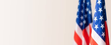 Sade arkaplanda Amerikan bayrağına yakın çekim