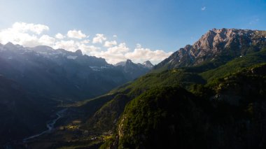 Arnavutluk 'un Thethi Ulusal Parkı