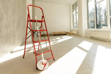 Boş oda, beyaz büyük ofis alanı