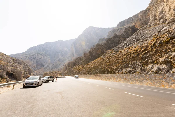 Road in Kourtaliotiko gorge on Crete — Stock Photo, Image