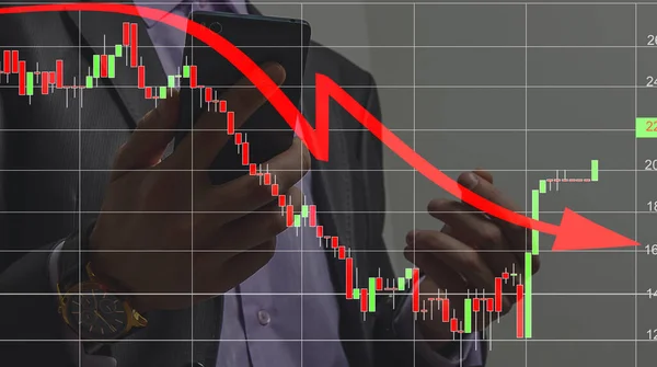 Businessman hand making a decrease chart. Concept of economic downturn. Global financial crisis — 스톡 사진