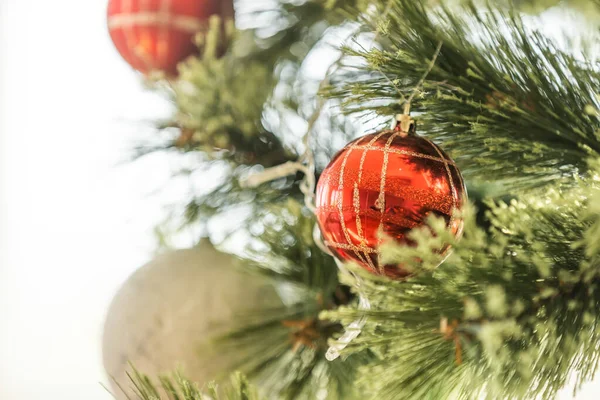 Avvicinamento Delle Palle Sull Albero Natale Concetto Capodanno — Foto Stock
