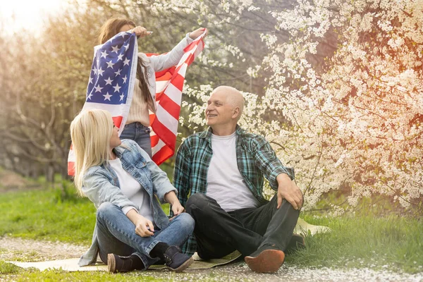 Portrait Happy Family Celebrating 4Th July Independence Day Holding Silhouette — Stock Photo, Image
