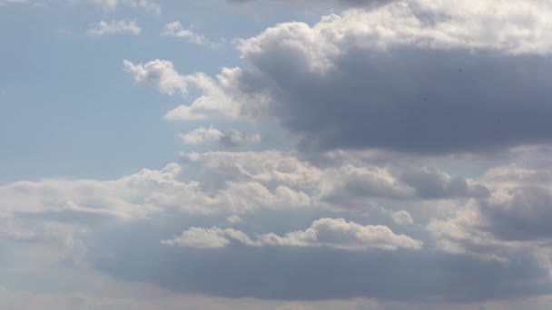 美丽的蓝天 有云彩背景 天空的云彩天空与云彩天气天蓝色云彩 — 图库视频影像