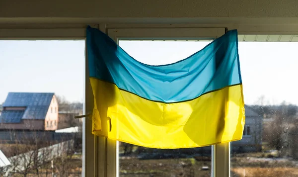 Unterstützt Die Ukraine Ukrainische Flagge Fenster Platz Für Text — Stockfoto