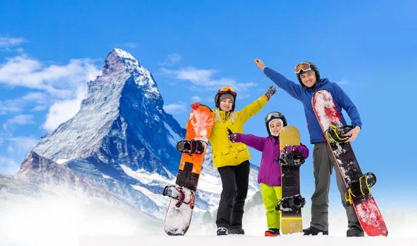 Family Snowboard Snowy Mountain — Fotografia de Stock