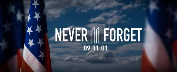 Birleşik Devletler bayrağı taşıyan 9-11 mesajını asla unutma. Yüksek kalite fotoğraf