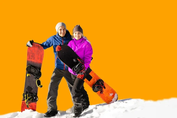 Feliz Casal Snowboarders Divertindo Com Snowboards — Fotografia de Stock