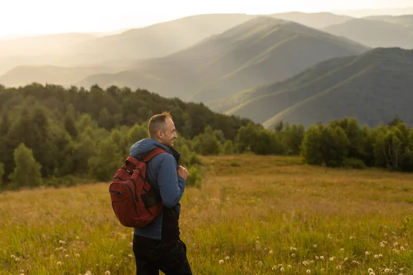 Man Traveling Backpack Hiking Mountains Travel Lifestyle Success Concept Adventure — Stock Photo, Image