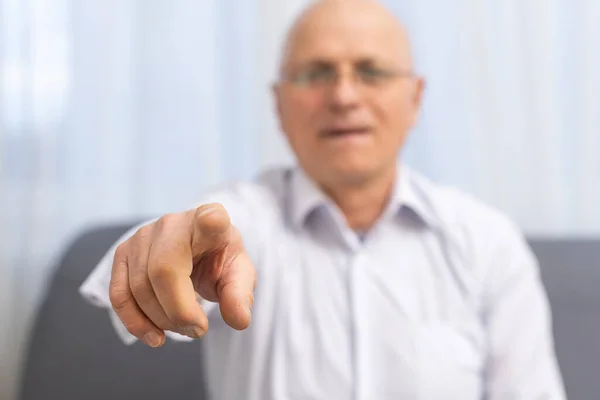 Mature Man Pointing His Finger You Grey Background — Stock Photo, Image