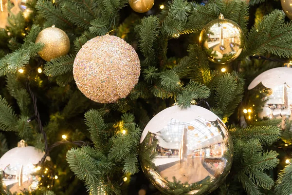 Kerst Achtergrond Kerstballen Tak Van Sparren Boom — Stockfoto