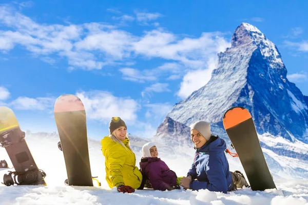 Family Snowboard Snowy Mountain — Stockfoto