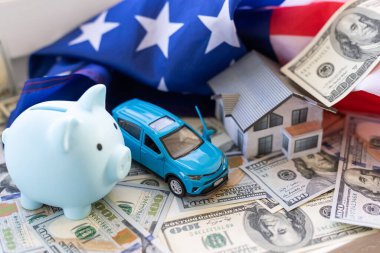 Amerikan Bayrağıyla Dolar Üzerine Altın Domuz Kumbarası, Kağıt Ev.