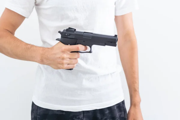 Man White Shirt Gun — Stockfoto