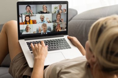 Çevrimiçi Video Konferansı İş Çağrısı ya da Webinar.