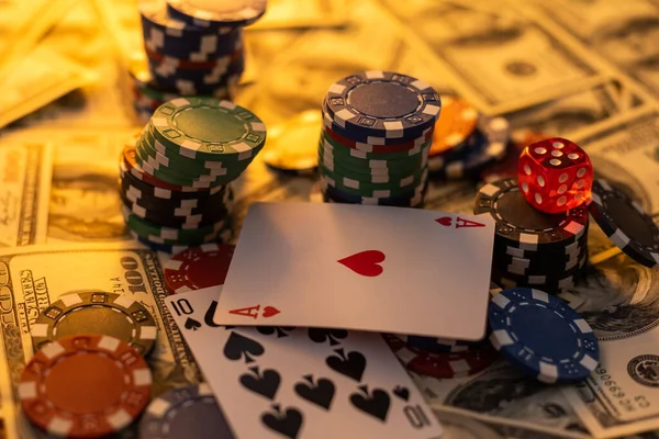 Poker Žetony Peníze Dolary — Stock fotografie