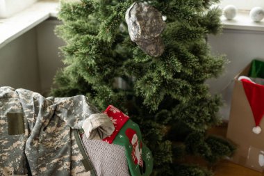 Noel tatili için askeri üniforma.