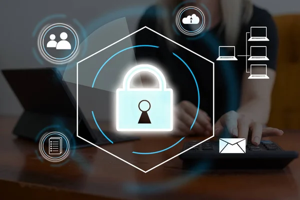 Digitales Vorhängeschloss Symbol Cyber Sicherheitsnetzwerk Und Datenschutztechnologie Auf Virtuellem Bildschirm — Stockfoto