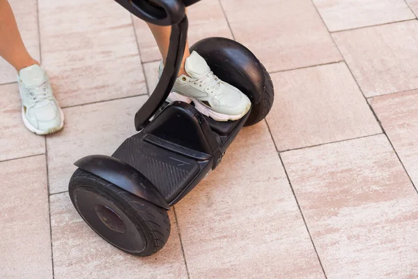 Back View Active Tourist Woman Standing Electric Self Balancing Scooter — Stockfoto