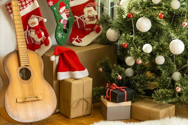 Güzel Noel Ağacı Hediye Kutuları — Stok fotoğraf